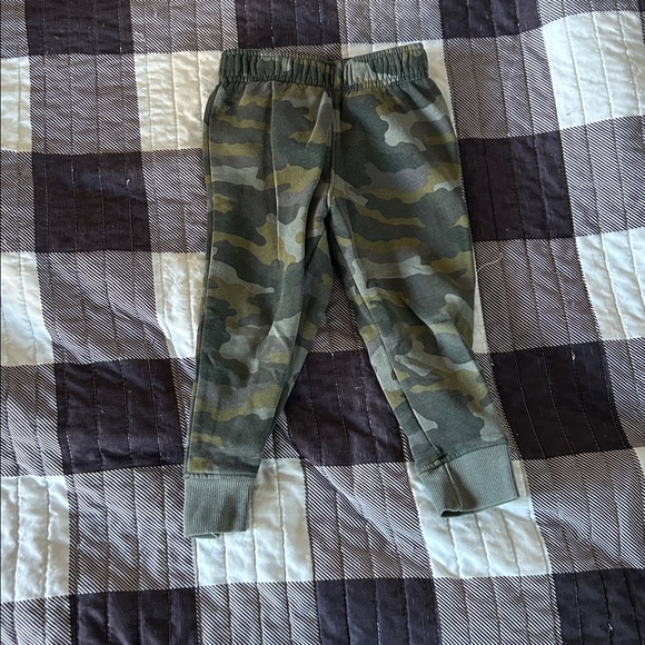 2T pant bundle: Cat and Jack and Carter - Picture 11 of 16